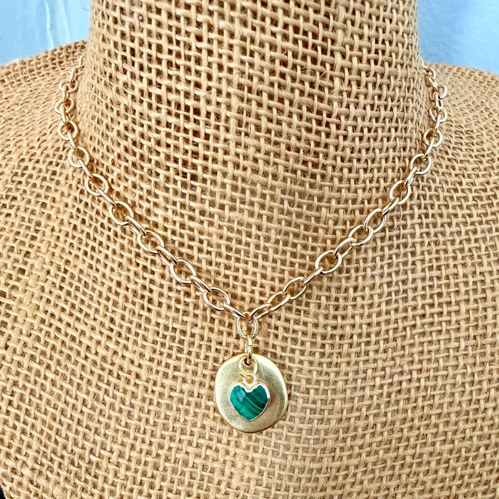 Elegant Gold Necklace with Green Heart Pendant